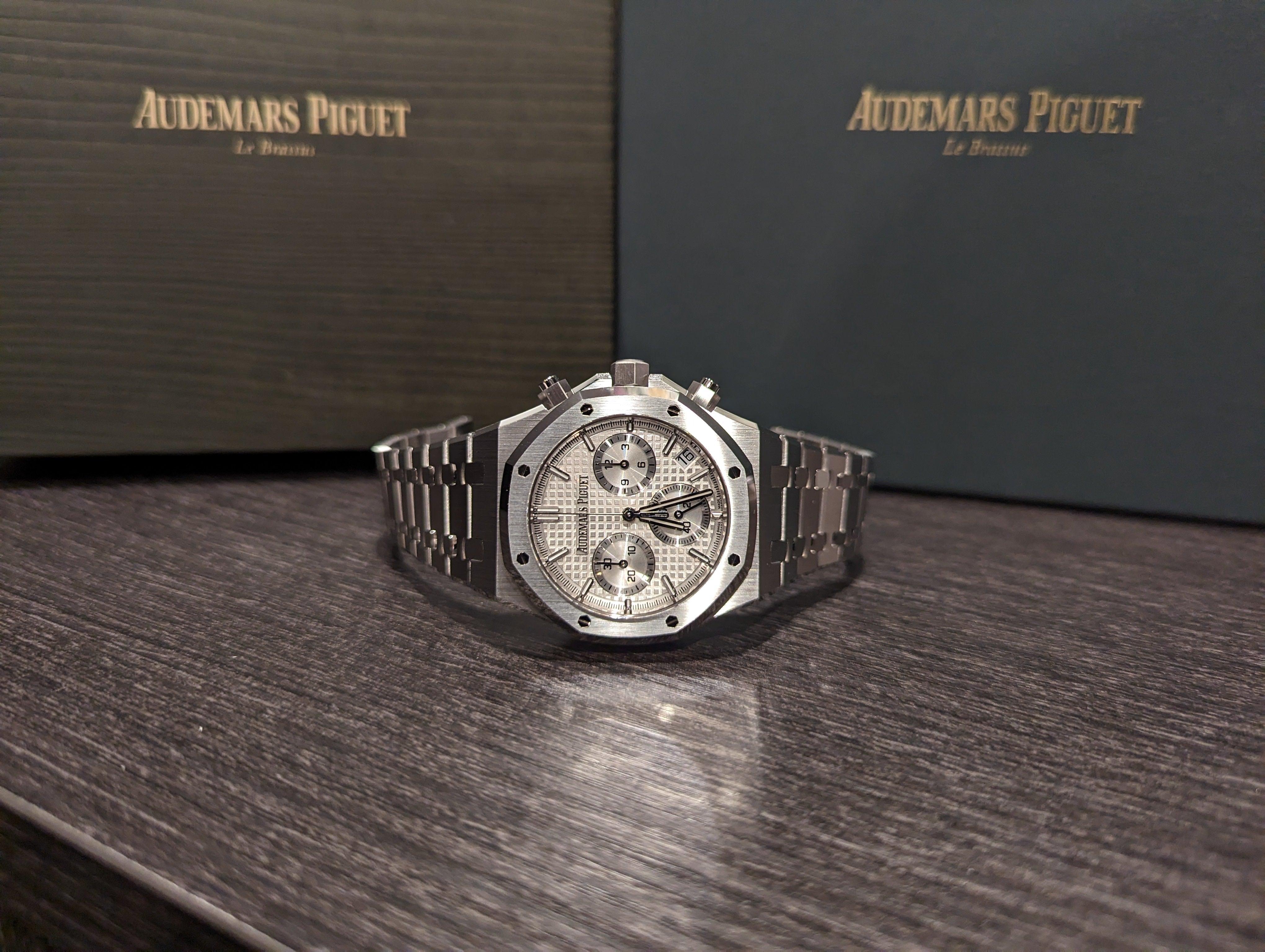 Audemars Piguet Royal Oak Chronograph 26240ST White Dial - Watch Them Tick