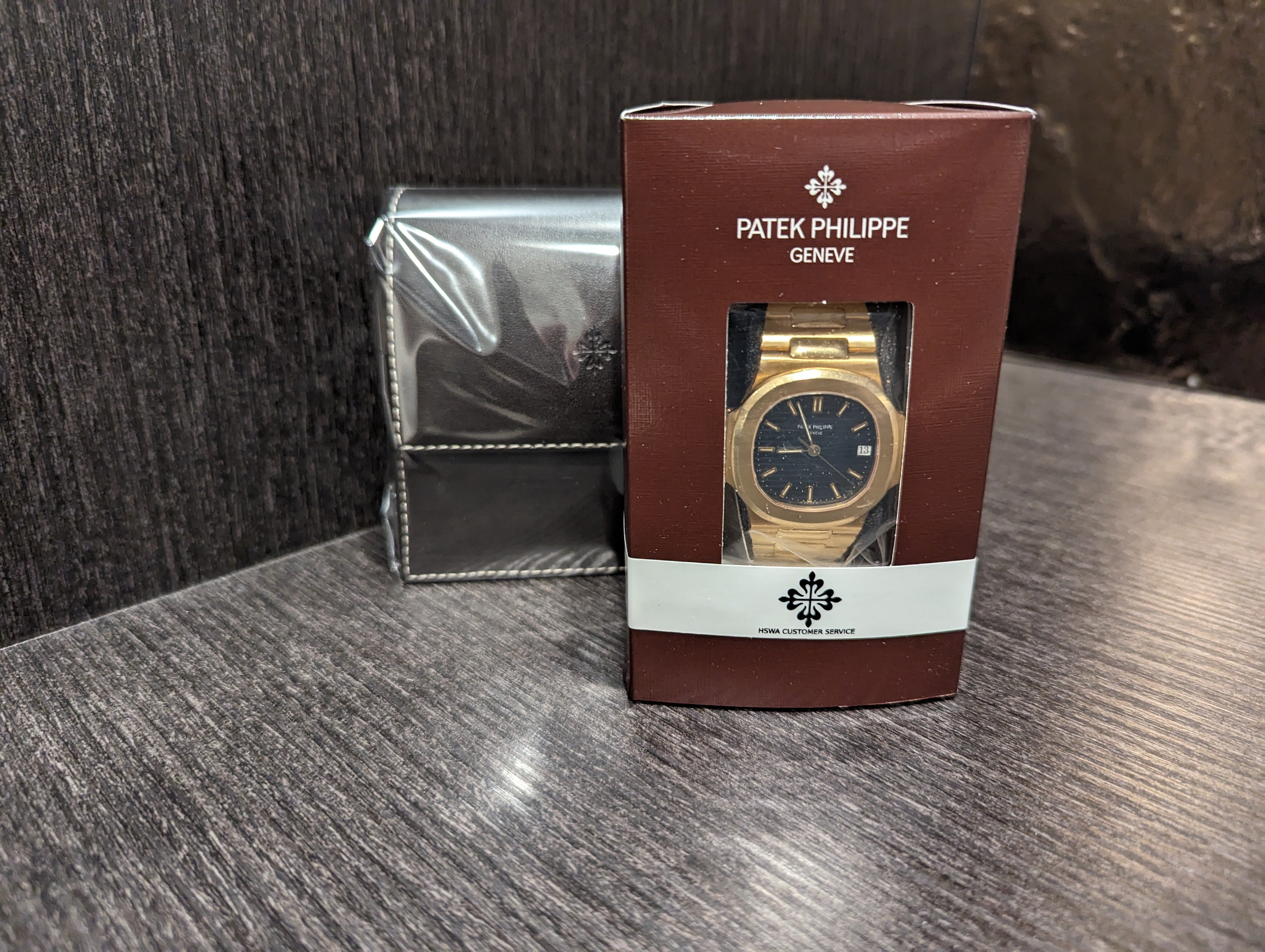 Patek Philippe Nautilus 3800 37mm Yellow Gold Vintage with Box