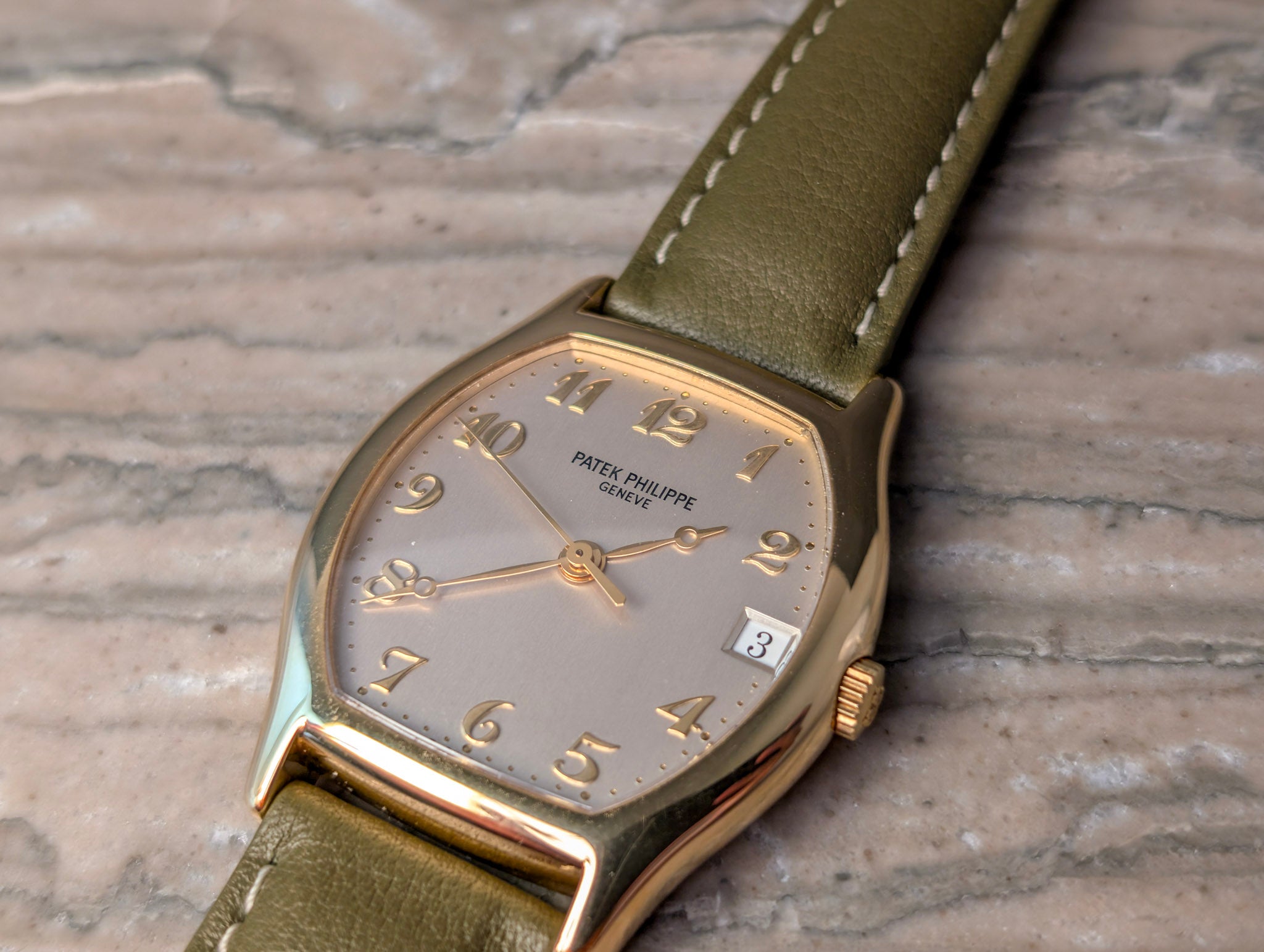 Patek Philippe Gondolo Tonneau Automatic 5030R-001