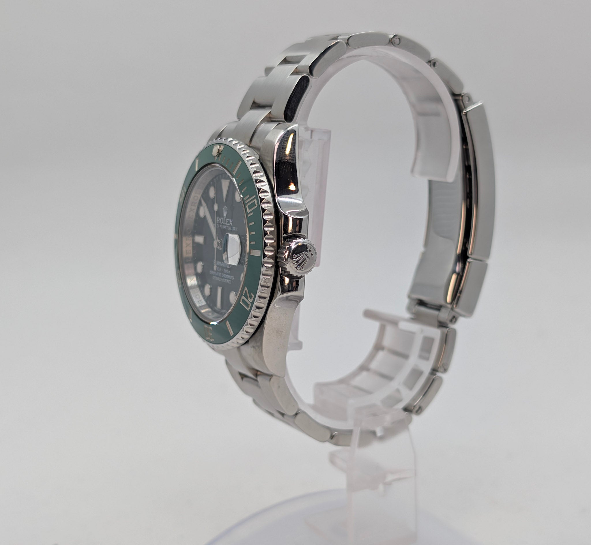 Rolex Submariner “Hulk” 116610LV – Green Dial & Bezel – Full Set 2016
