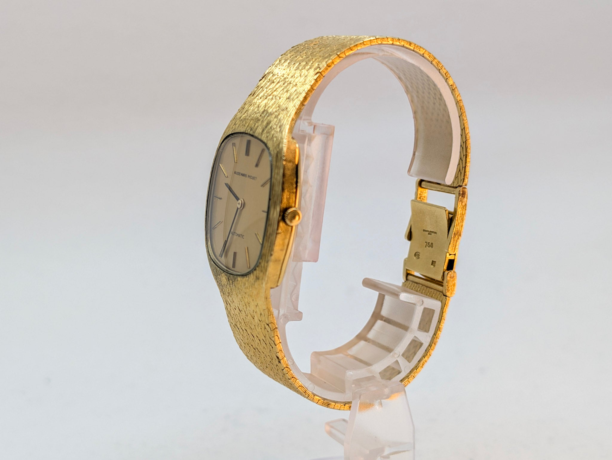 Audemars Piguet Cobra 5422 33mm Yellow Gold