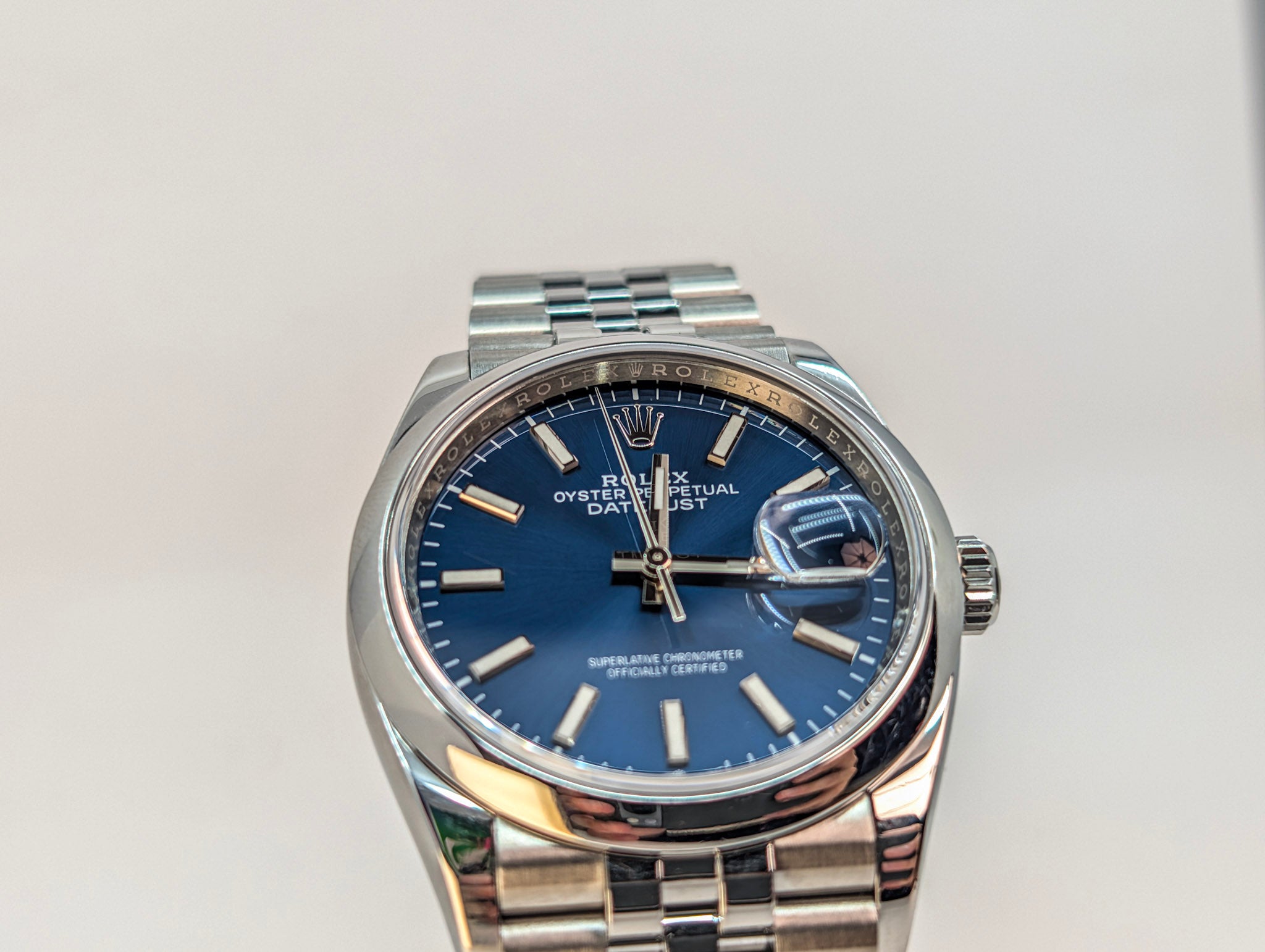 Rolex Datejust 36 Ref. 126200 – Blue Sunburst Dial Jubilee Bracelet ( Rolex Service)