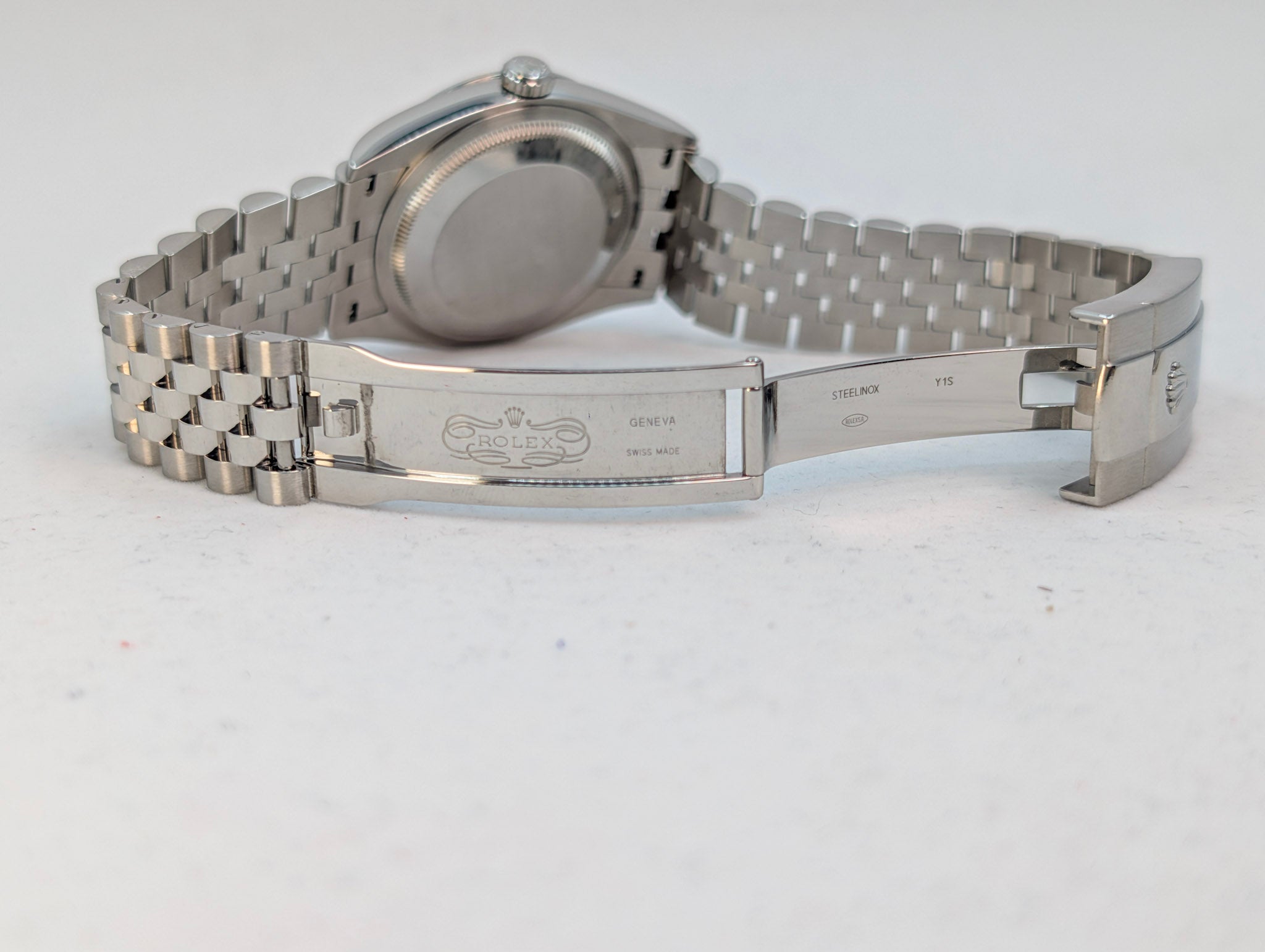 Rolex Datejust 36 Ref. 126200 – Blue Sunburst Dial Jubilee Bracelet ( Rolex Service)