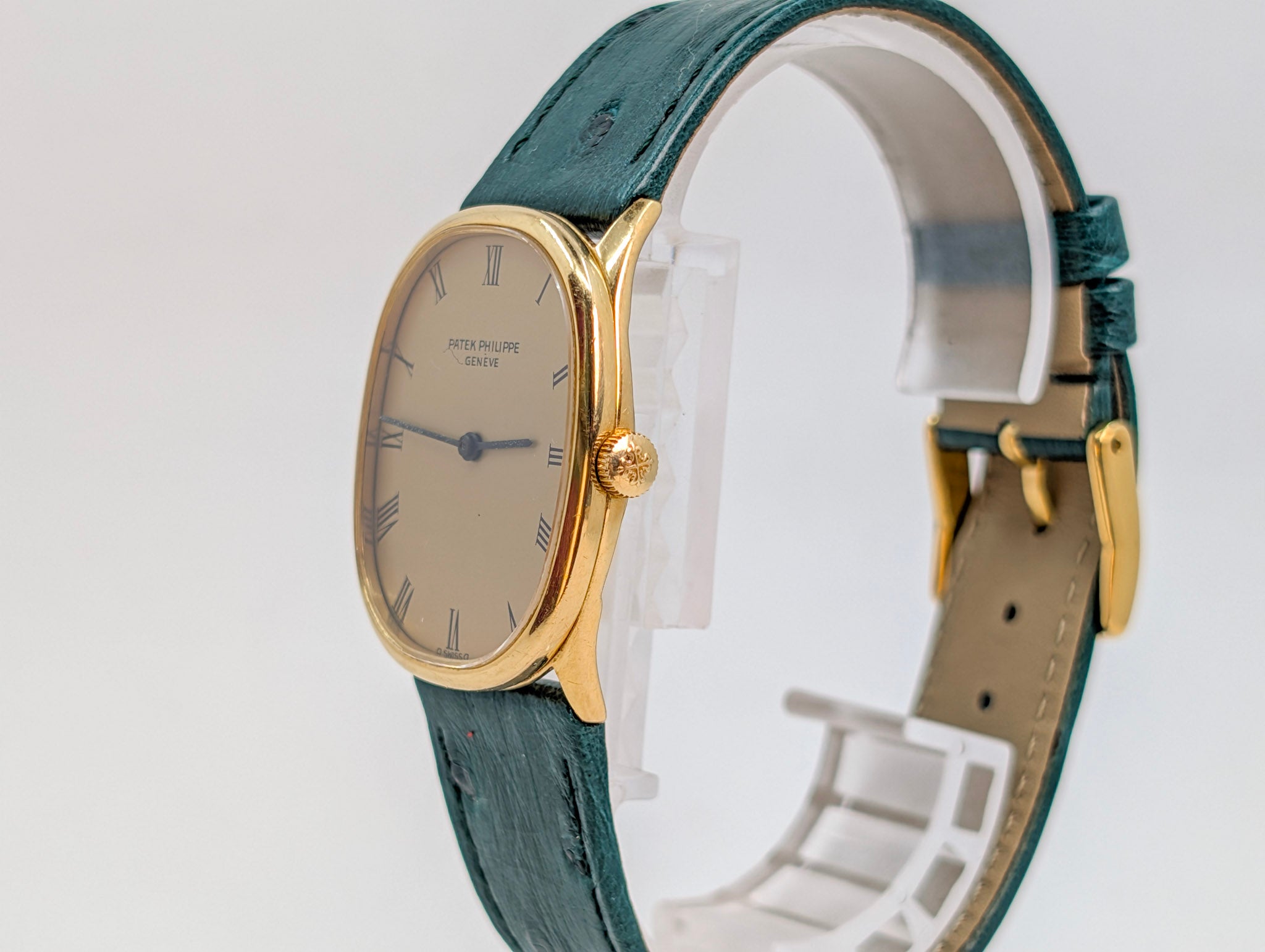 Vintage Patek Philippe Golden Ellipse Ref. 3546 18K Yellow Gold