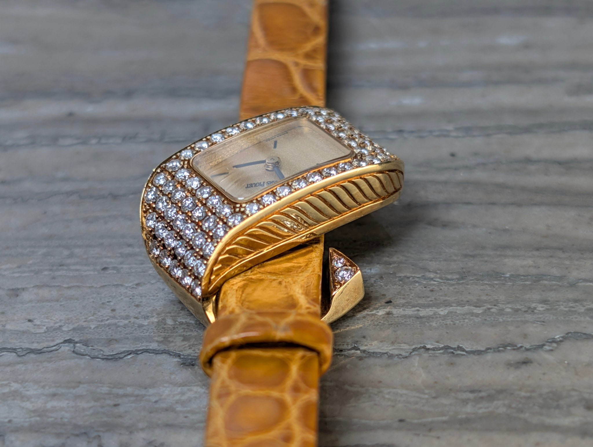 Audemars Piguet Diamond Ribbon Cocktail Watch 18K Gold Quartz 23mm