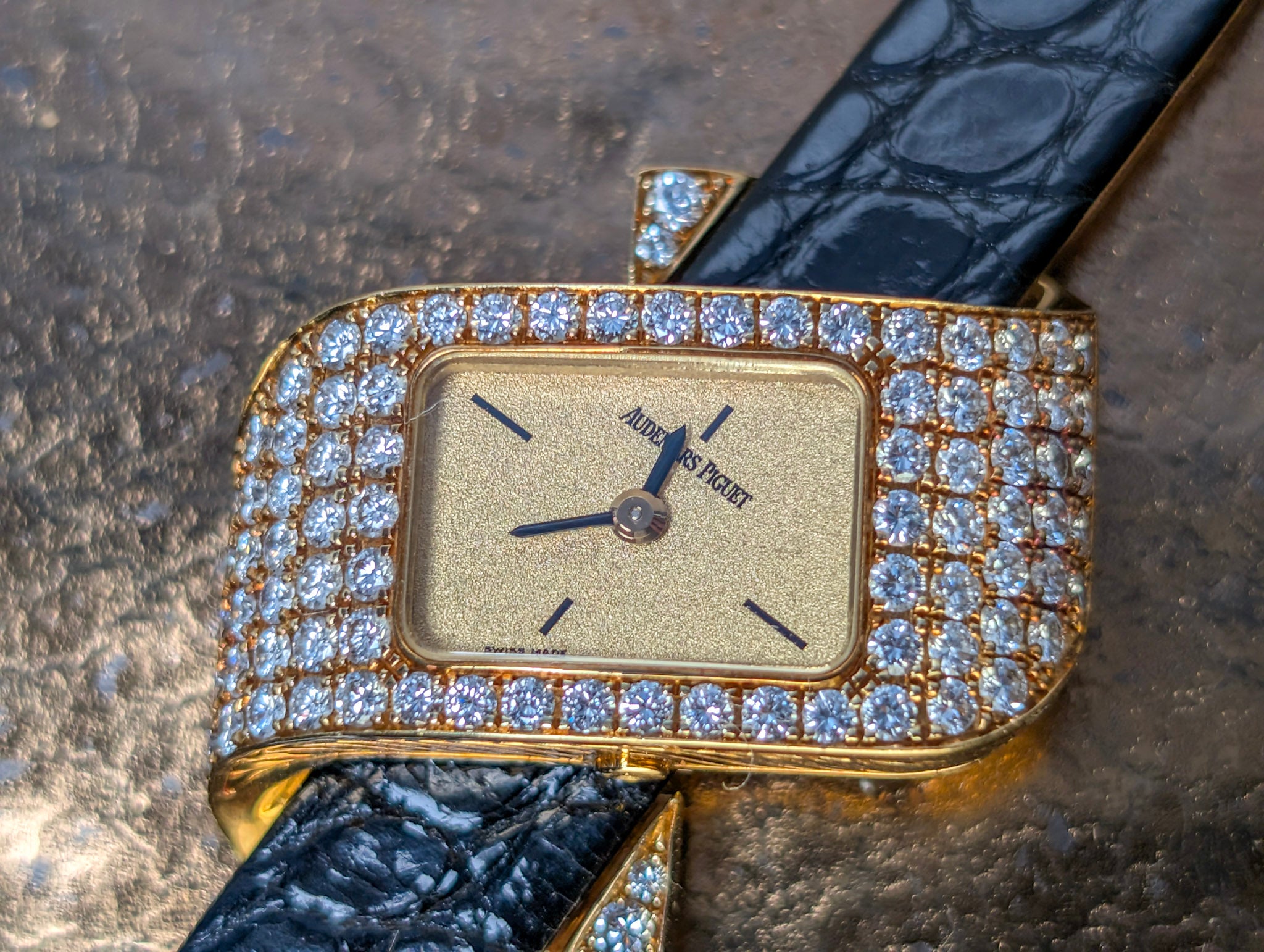 Audemars Piguet Diamond Ribbon Cocktail Watch 18K Gold Quartz 23mm