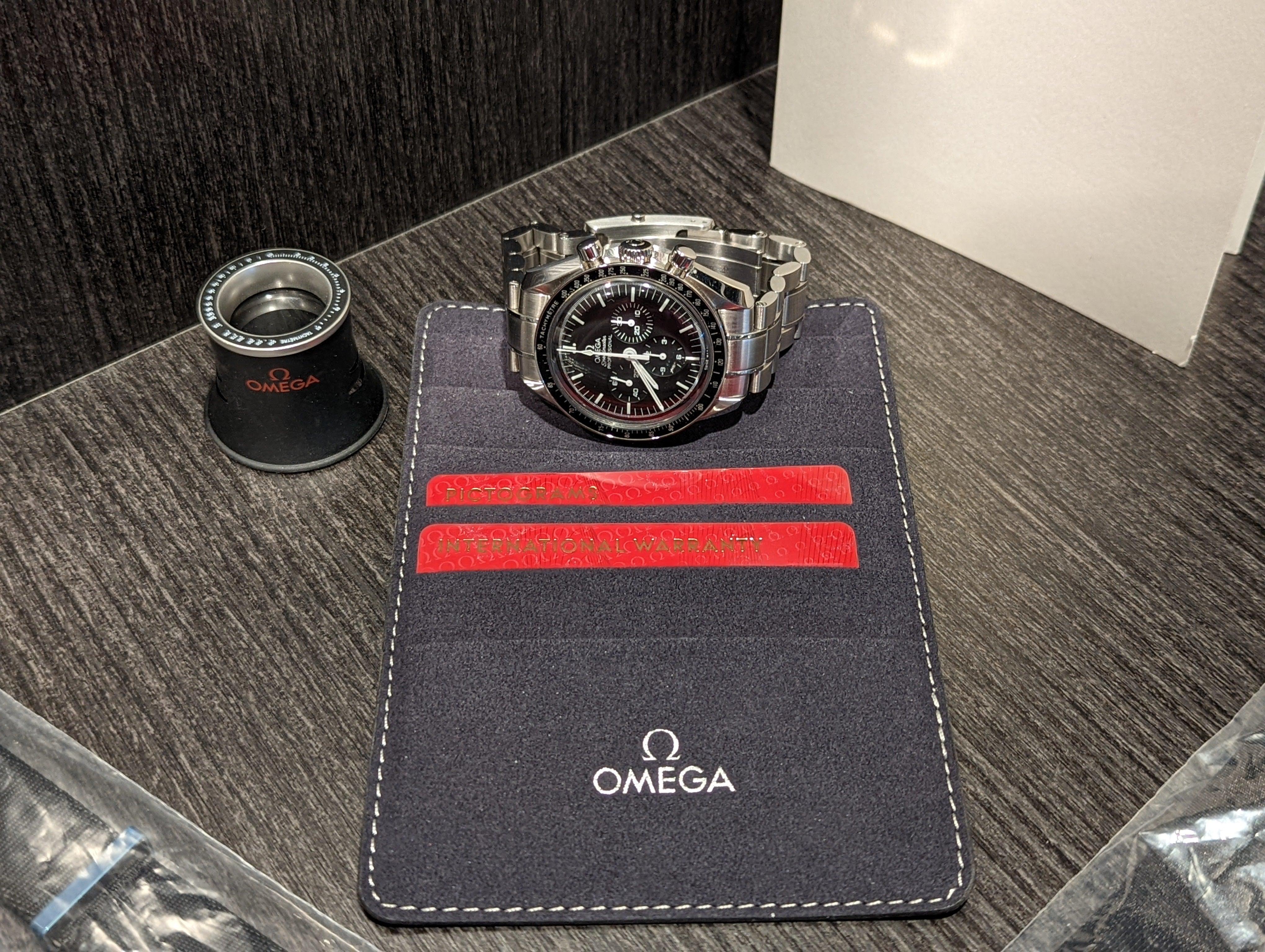 Omega Speed Master 2020 - Watch Them Tick