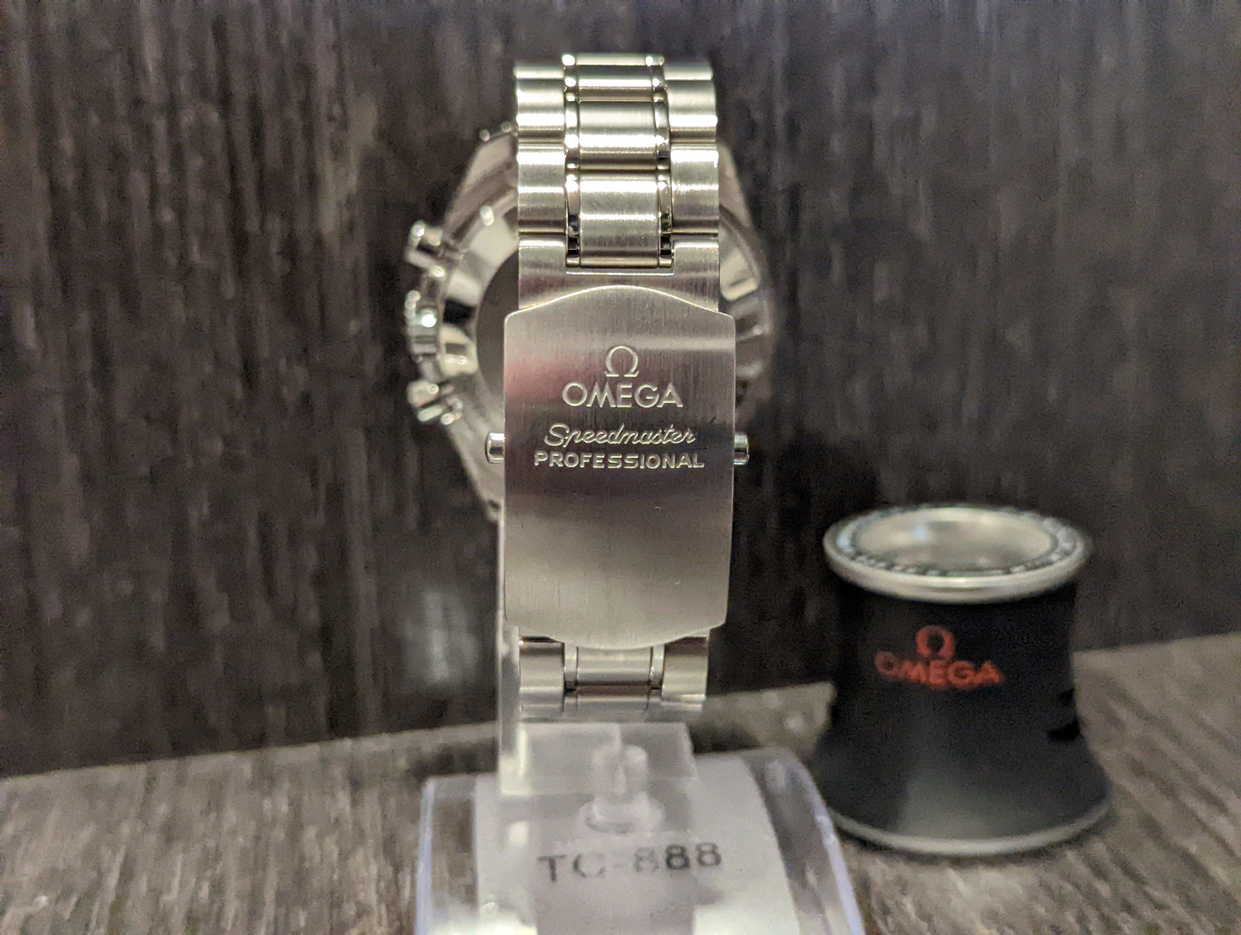 Omega Speed Master 2020 - Watch Them Tick