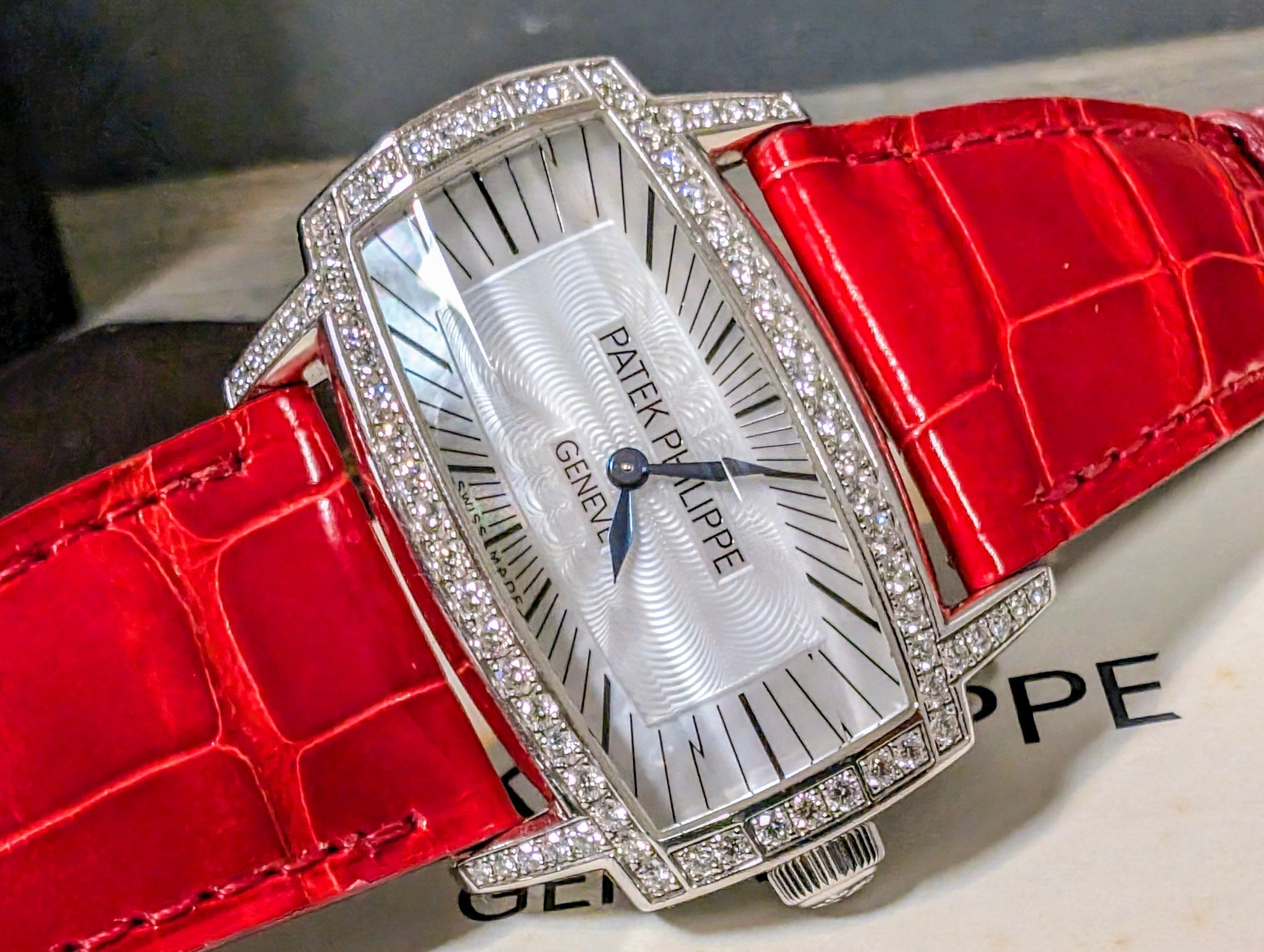 The Patek Philippe Gondolo Gemma: A Gem of Art Deco