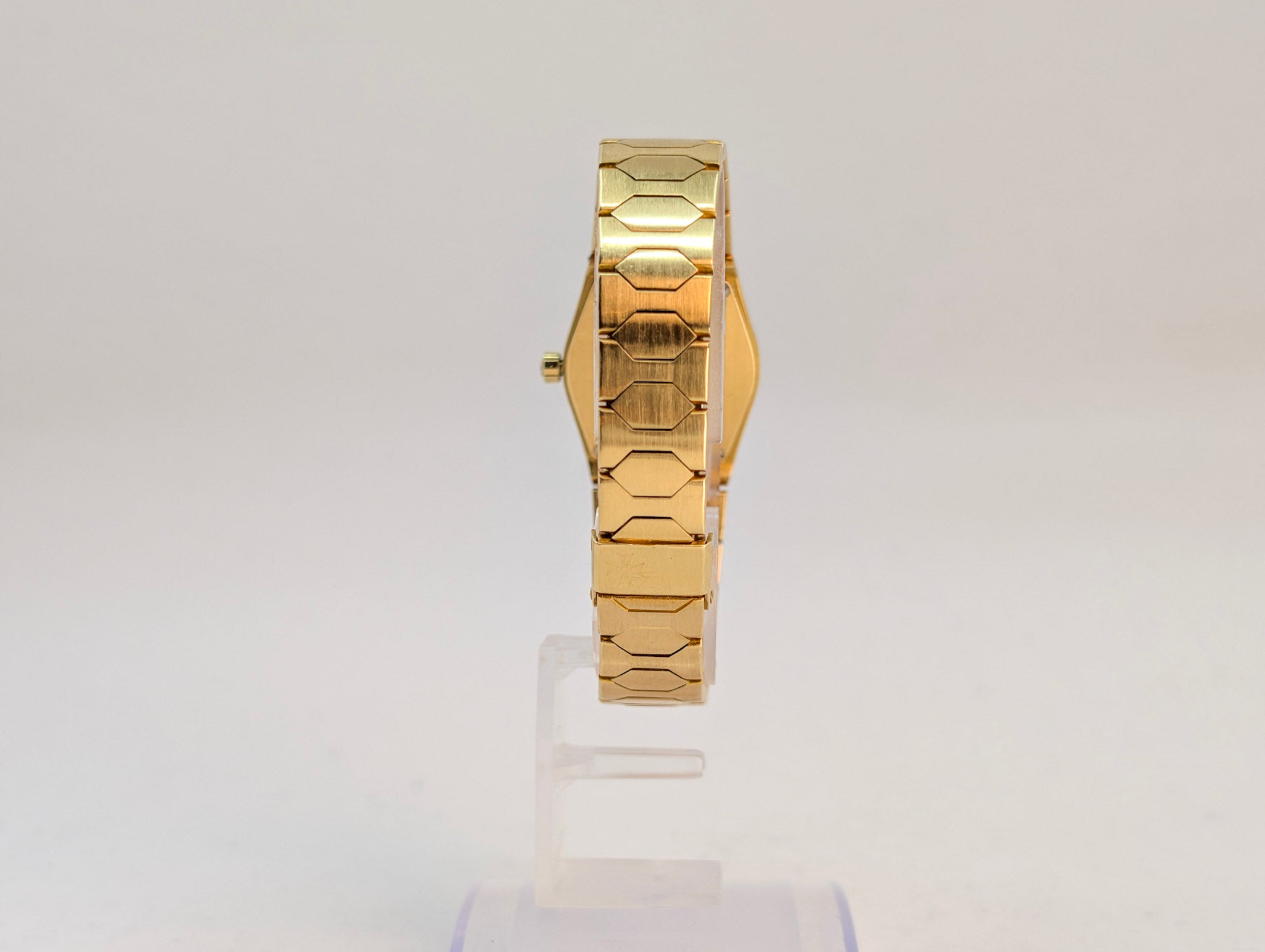 Vacheron Constantin 222 Ref. 60001 – Ladies All Gold Quartz – Original Box