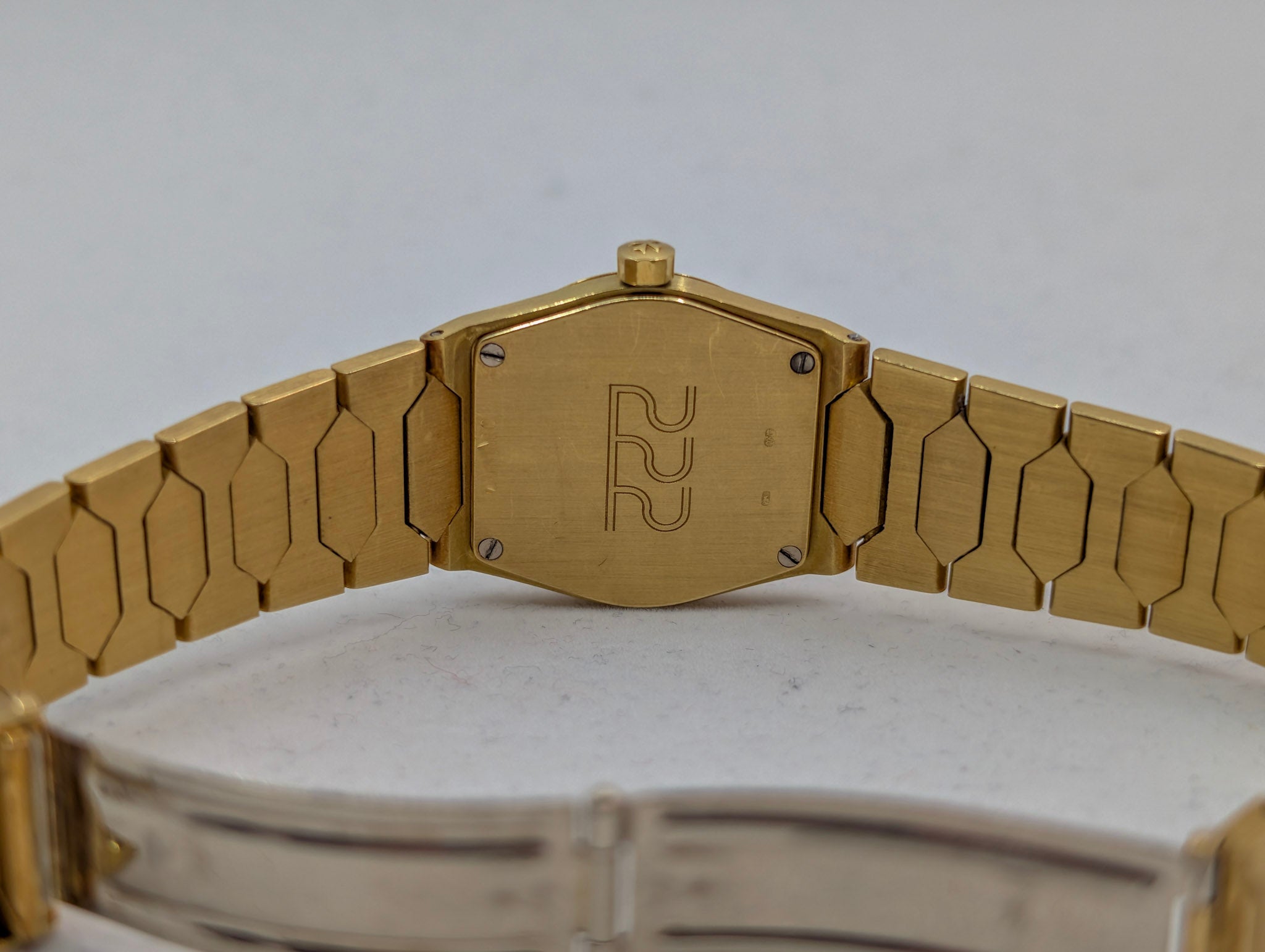 Vacheron Constantin 222 Ref. 60001 – Ladies All Gold Quartz – Original Box