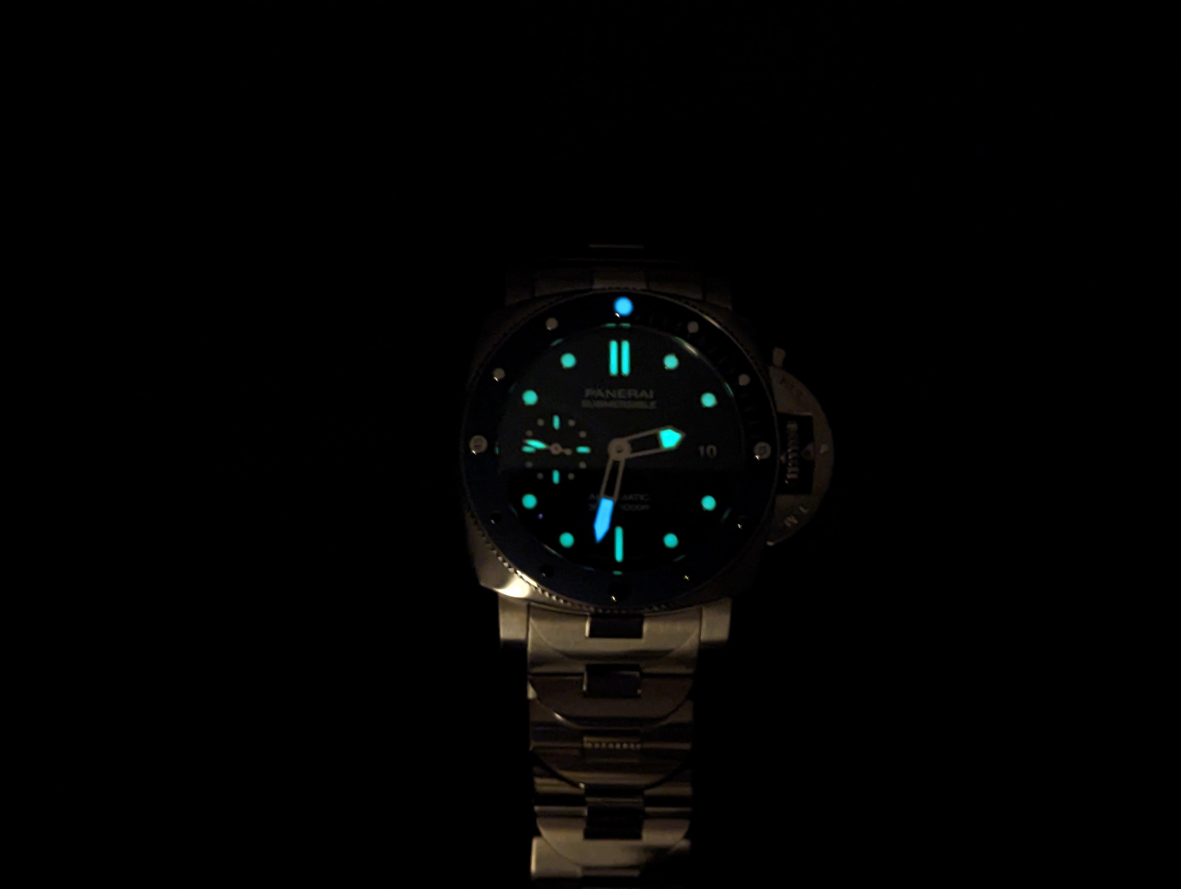 Panerai Submersible Blu Notte Pam01068 - Watch Them Tick