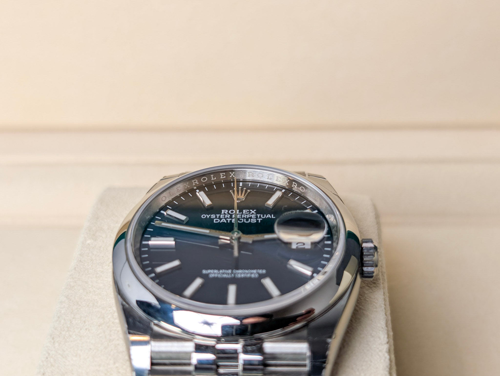 Rolex Datejust 126200 Jubilee Full Set Box Papers with Stickers