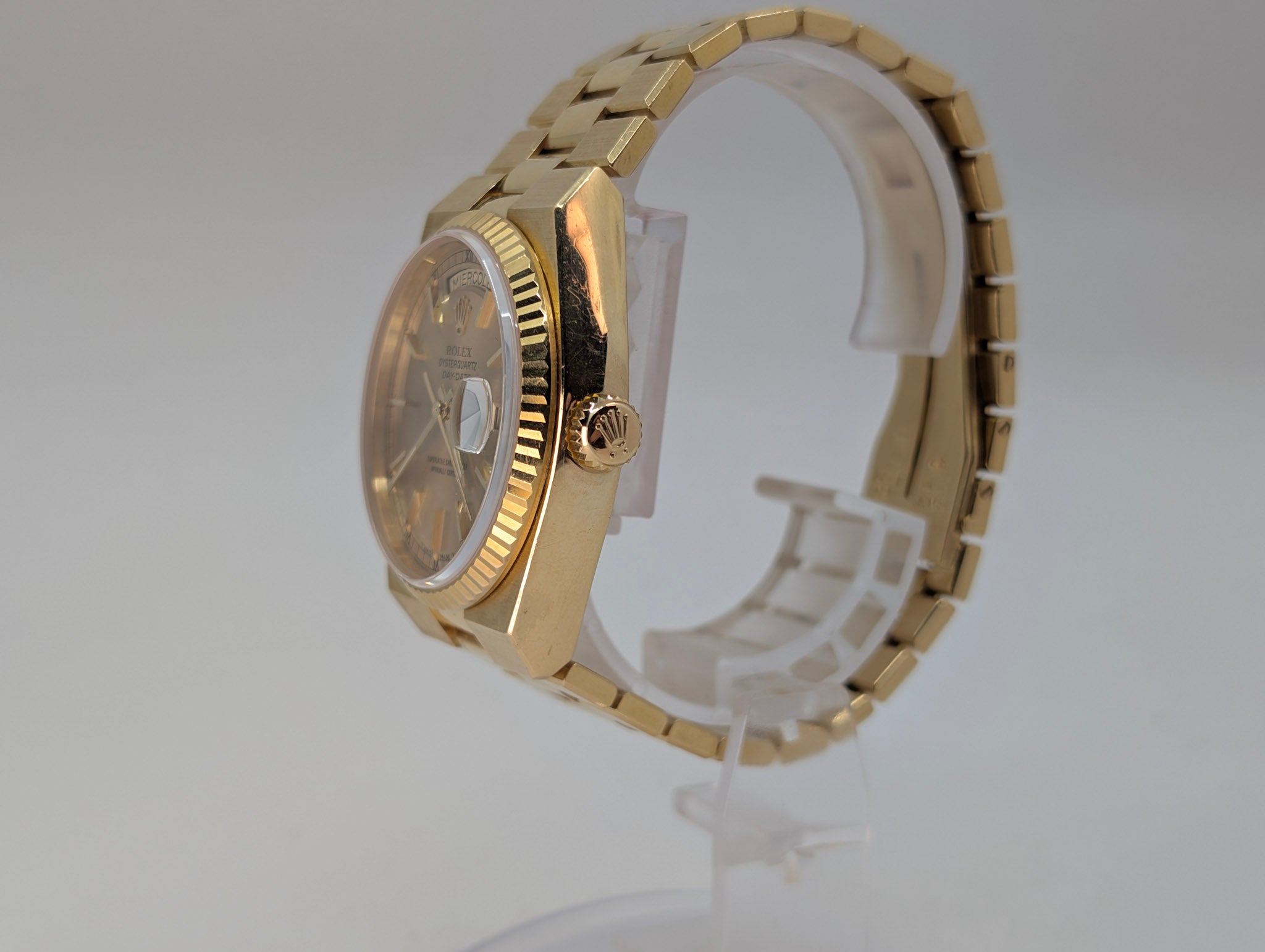 Rolex Oysterquartz Day-Date Ref. 19018 Recently Serviced 36mm Spanish Date Box + Service Papers