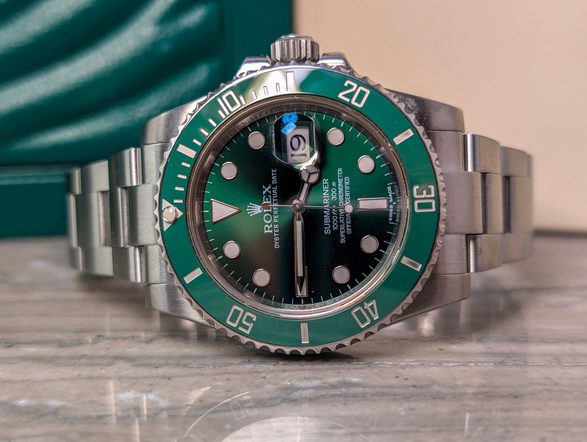 Rolex Submariner “Hulk” 116610LV – Green Dial & Bezel – Full Set 2016