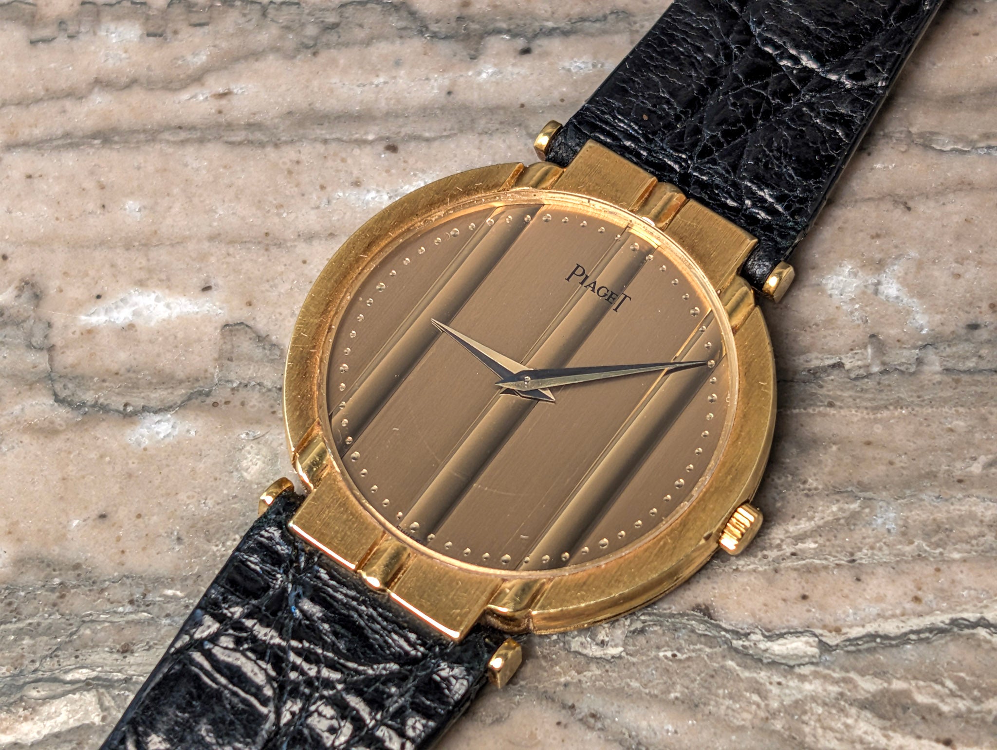 Vintage Piaget Polo 8673 18k Yellow Gold Quartz Watch Ultra-Thin