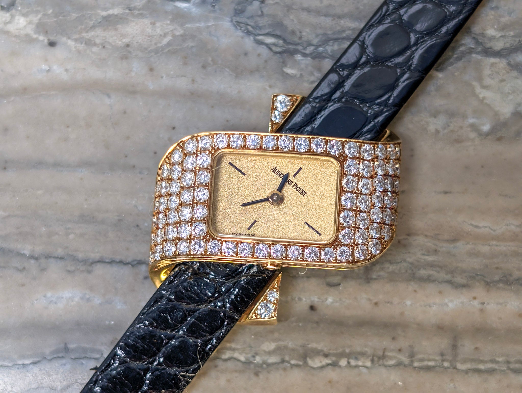 Audemars Piguet Diamond Ribbon Cocktail Watch 18K Gold Quartz 23mm