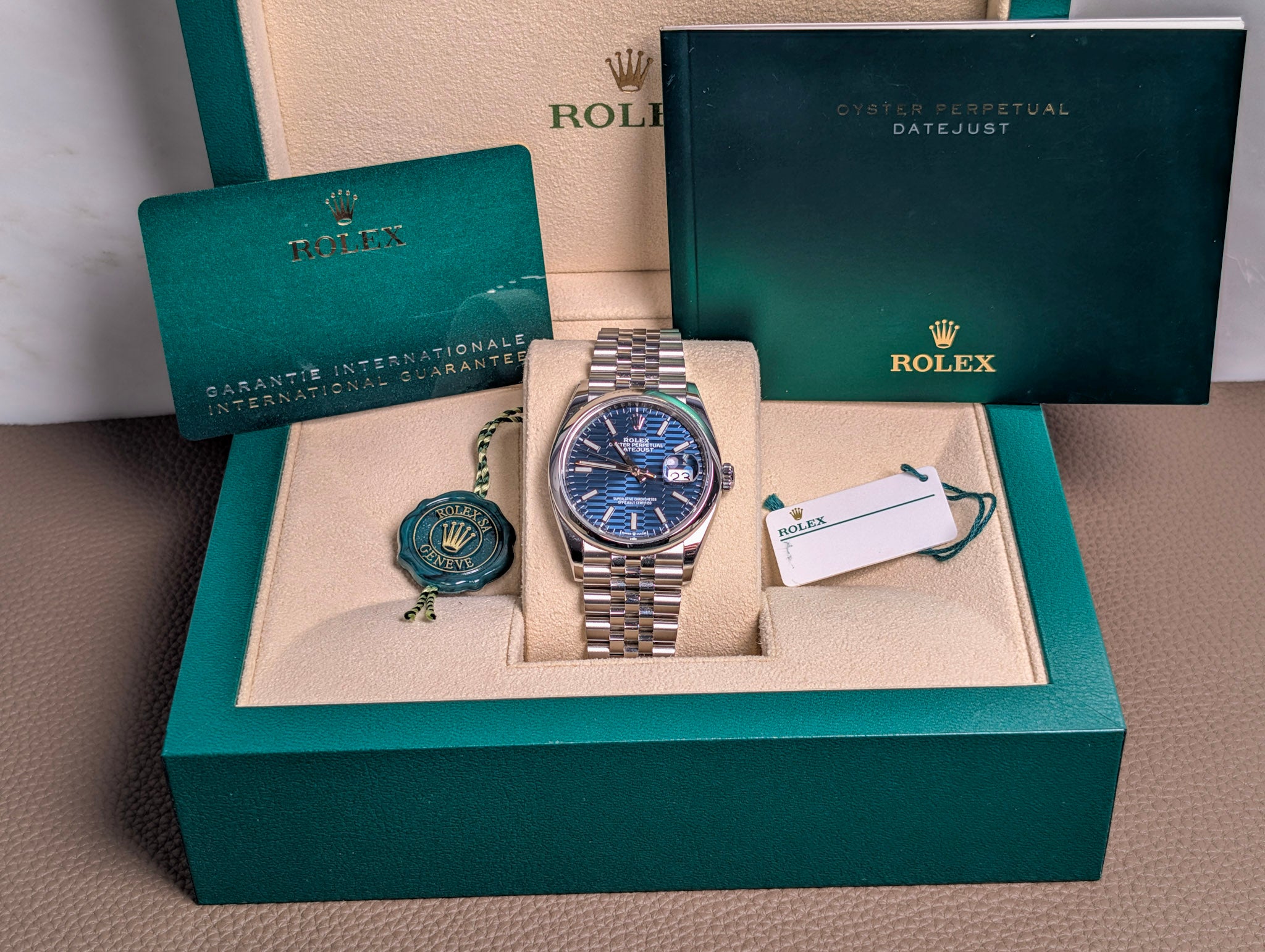 Rolex Datejust 36 126200 Motif Dial full set