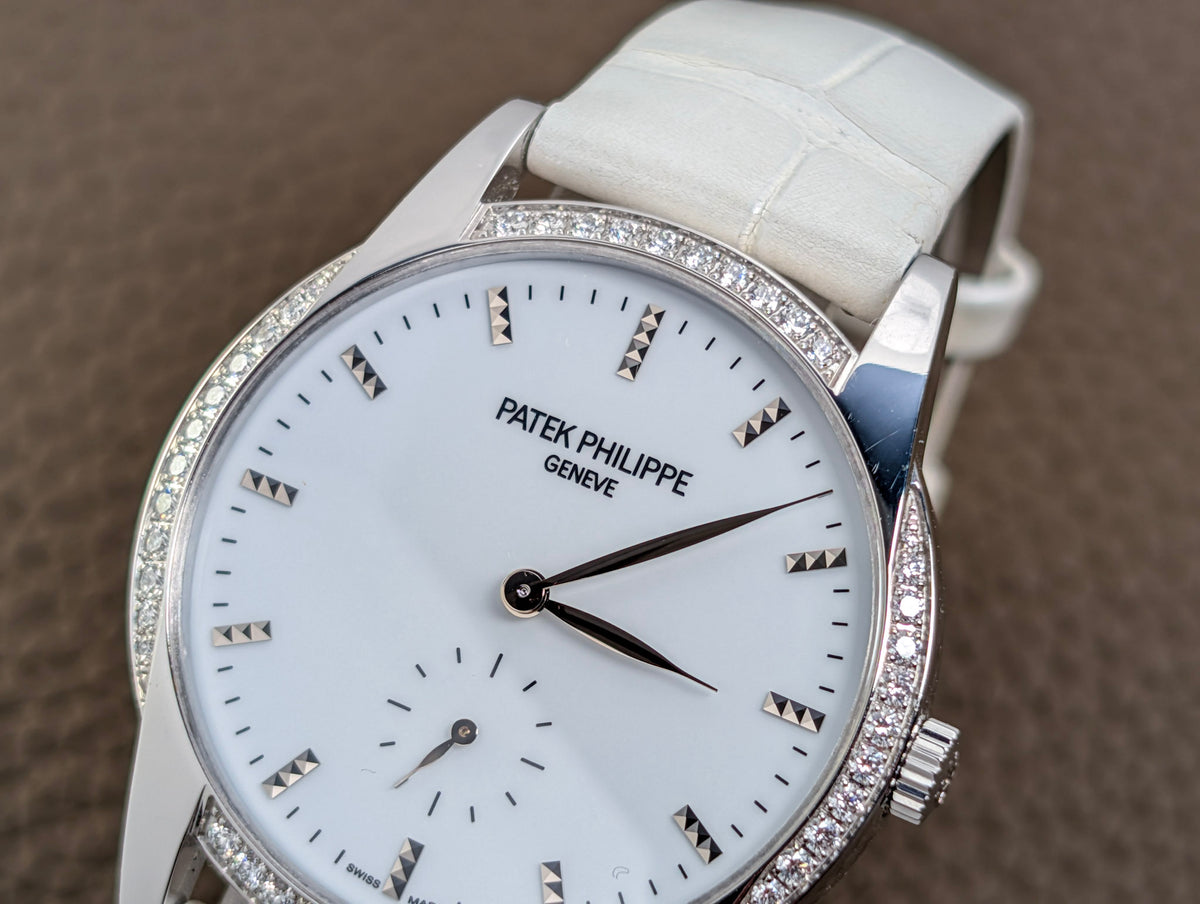 Patek Philippe Calatrava 7122/200G-001 18K White Gold Diamond Bezel 33mm