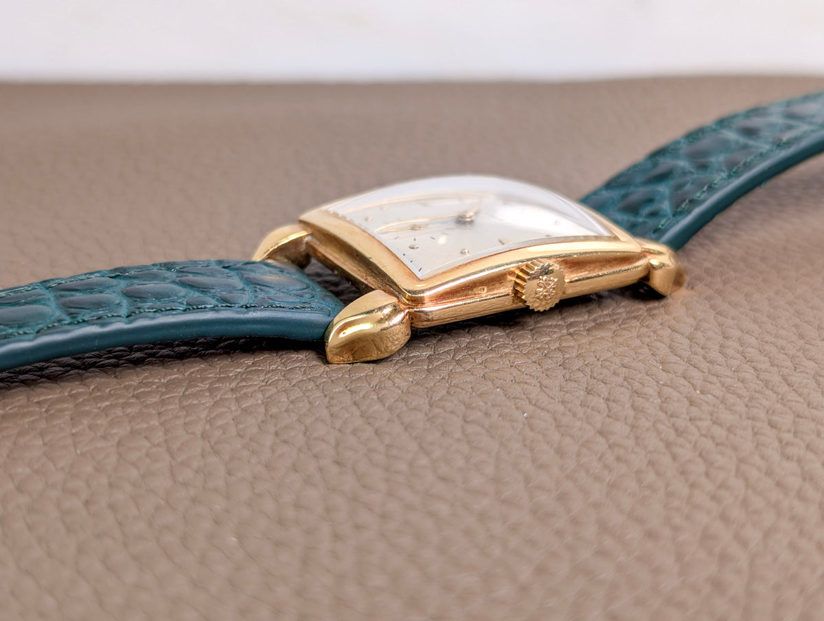 Patek Philippe Ref. 2424J Flame Lugs 18K Yellow Gold circa 1946