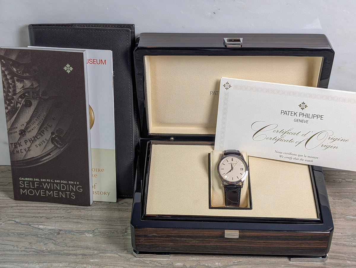 Patek Philippe Calatrava 5296G-010 18K White Gold 38mm 2019 Full Set